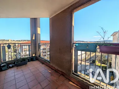 Appartement à Aix-en-Provence (13090)