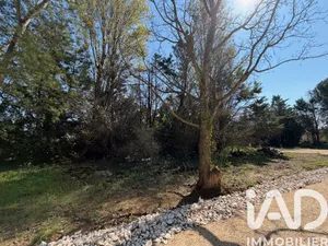 Building plot in Saint-Quentin-la-Poterie (30700)