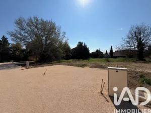 Building plot in Saint-Quentin-la-Poterie (30700)