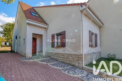 Maison traditionnelle à Pierrelaye (95480)