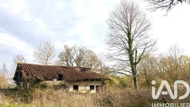 Farm in Jayat (01340)