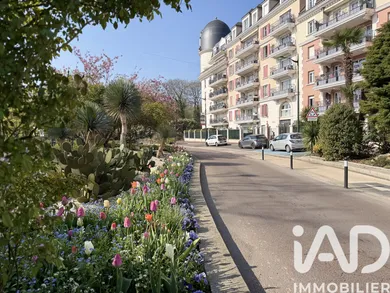 Apartment in Le Plessis-Robinson (92350)