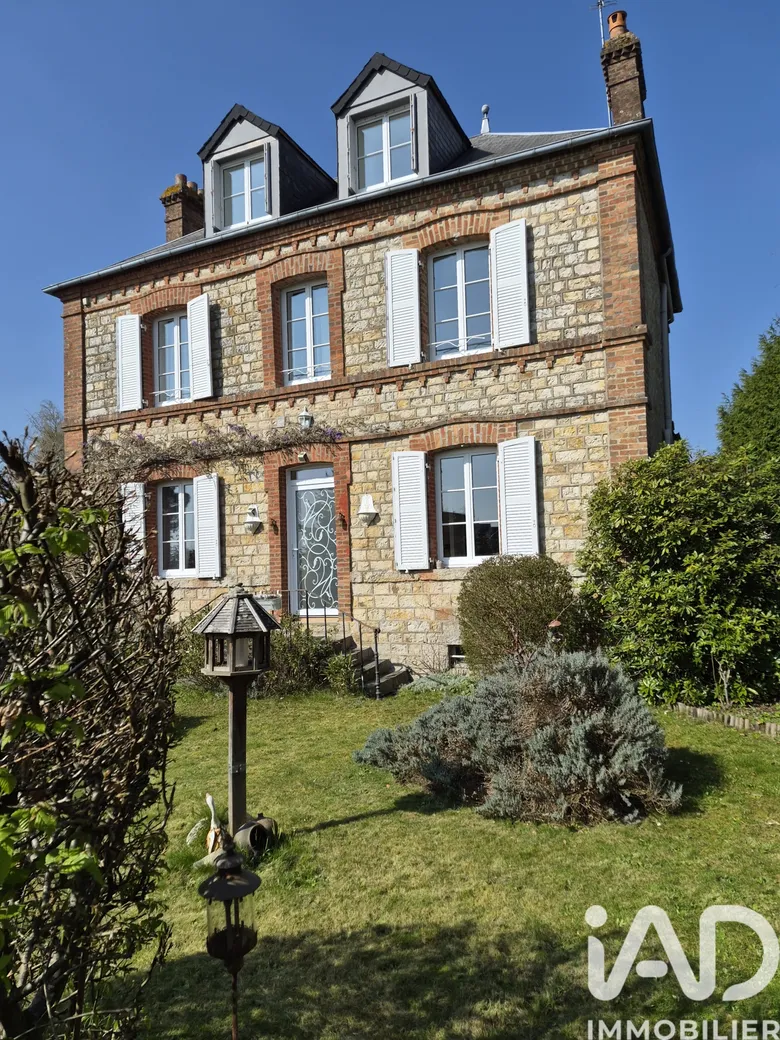 Maison 7 pièces 140 m² · à Bagnoles de l'Orne Normandie · 140 m² · 329 000 €