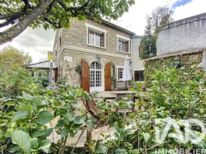 Maison traditionnelle à Le Perray-en-Yvelines (78610)