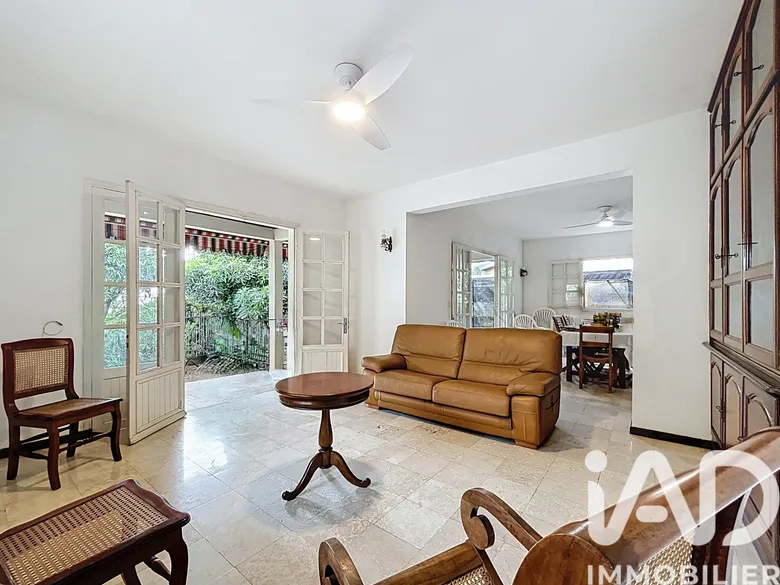 Maison 8 pièces 184 m² · à Saint-Denis · 184 m² · 590 000 €