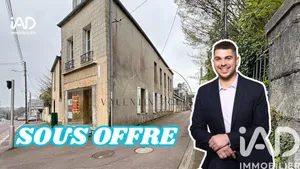 Building in Coutances (50200)