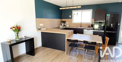 House in Saint-Mariens (33620)