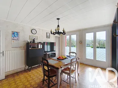 Townhouse in Verneuil d'Avre et d'Iton (27130)