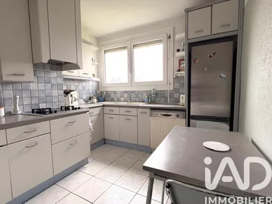 Apartment in Floirac (33270)