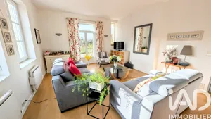 House in Menneville (02190)