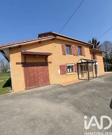 Maison traditionnelle à La Tour-du-Pin (38110)