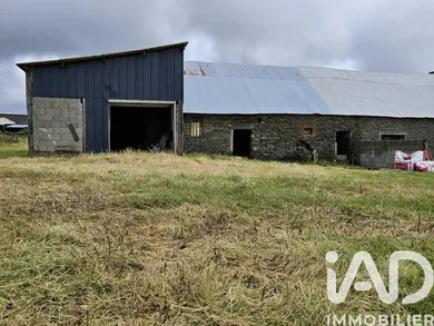 Longere in bais (35680)