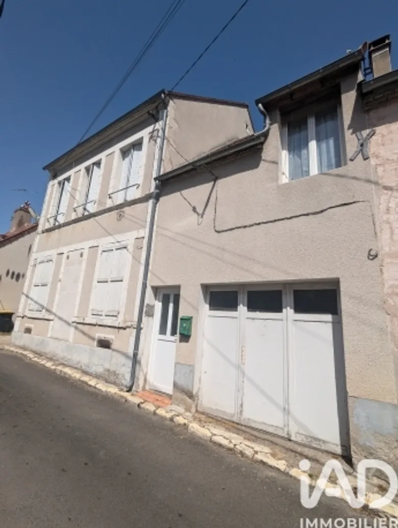 Maison 5 pièces 115 m² · à Bonny-sur-Loire · 115 m² · 90 000 €