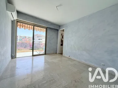 Apartment in Mandelieu-la-Napoule (06210)