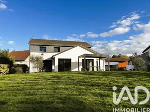 House in Villeseneux (51130)