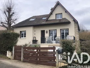 Maison traditionnelle à Plaisir (78370)