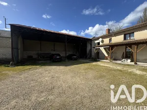 Maison de campagne à Saint-Genest-d'Ambière (86140)