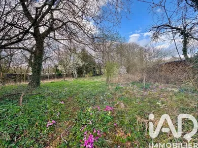 Land in Mouzon (08210)