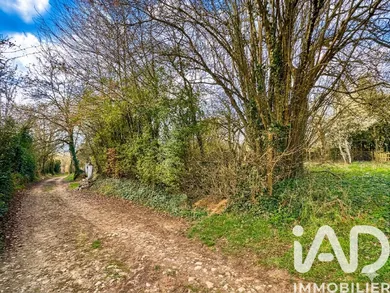 Land in Mouzon (08210)