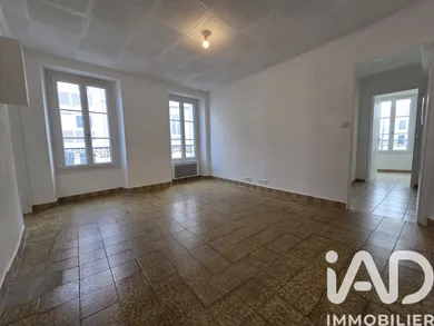 Apartment in Melun (77000)