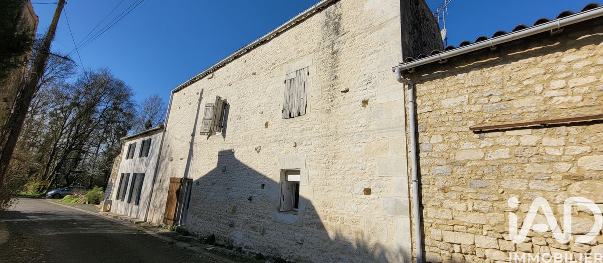 Vente maison à Bords (17430) : maison 6 pièces 154 m²