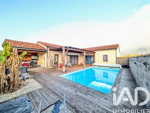 Detached house in Valdivienne (86300)