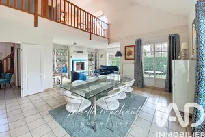 Maison à Vernouillet (78540)