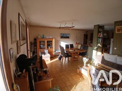 Detached house in Barjouville (28630)