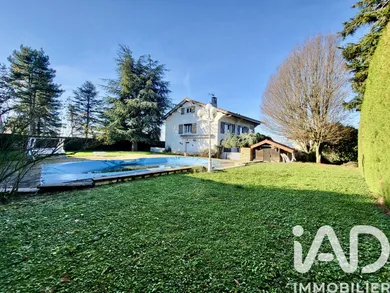 House in Saint-Bonnet-les-Oules (42330)