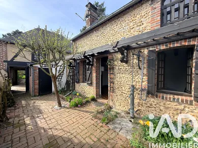 Maison de village à Charny Orée de Puisaye (89120)