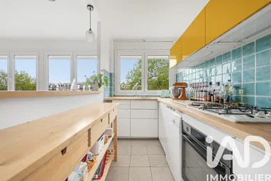 Apartment in Paris (75019)