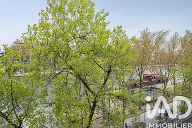 Apartment in Paris (75019)