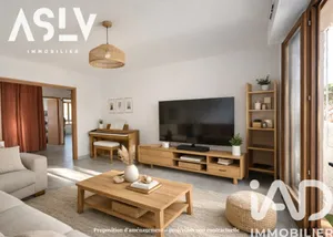 Apartment in Saint-Cyr-sur-Mer (83270)