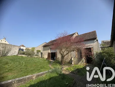 Village house in Lixy (89140)