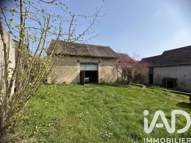 Village house in Lixy (89140)