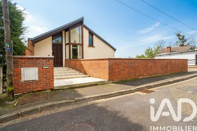 Architectural house in Montmorency (95160)