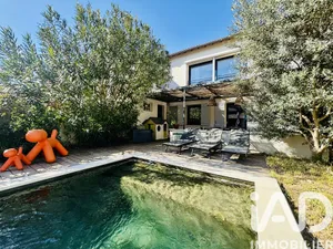 Townhouse in Avignon (84000)