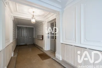 Apartment in Paris (75005)