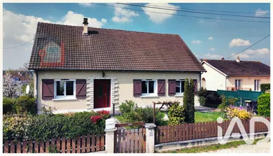Traditional house in Fussy (18110)
