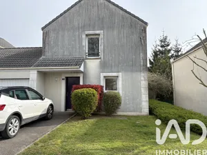 House in Lehaucourt (02420)