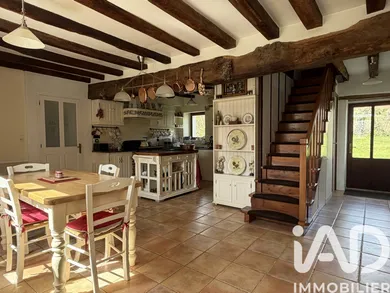 Maison de campagne à Saint-Paul-en-Gâtine (79240)