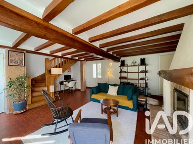 Townhouse in Jouars-Pontchartrain (78760)