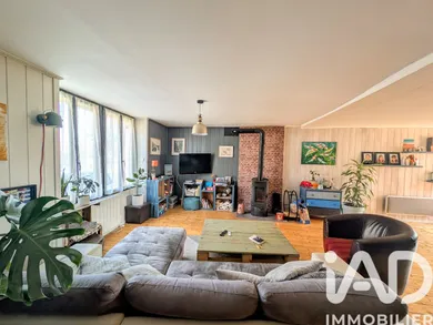 House in Conlie (72240)