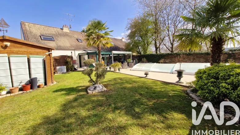 Maison 8 pièces 155 m² · à Chartres · 155 m² · 438 000 €