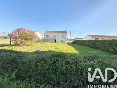 Maison à Aizenay (85190)