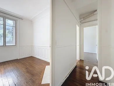 Apartment in Paris (75019)