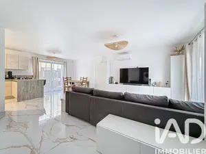 Maison traditionnelle à Bruyères-le-Châtel (91680)