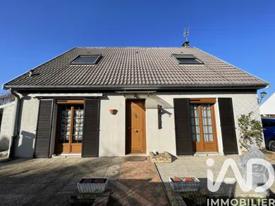 Maison traditionnelle à Noisy-Rudignon (77940)