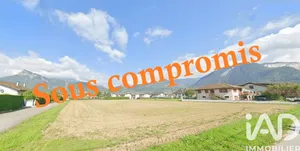 Building plot in Scionzier (74950)