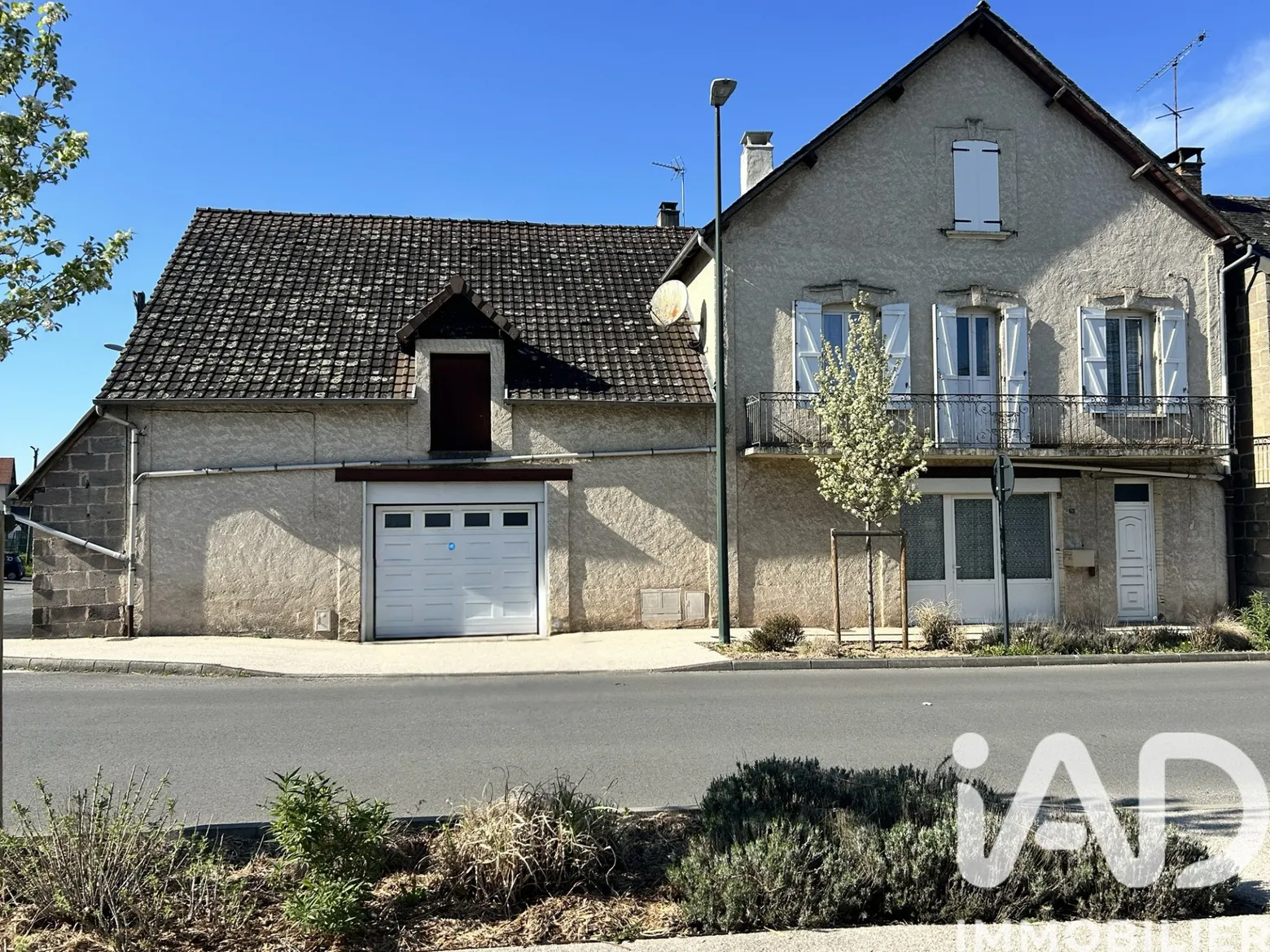 maison à Objat